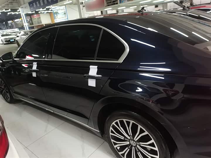 Фото 5 - Volkswagen Phideon