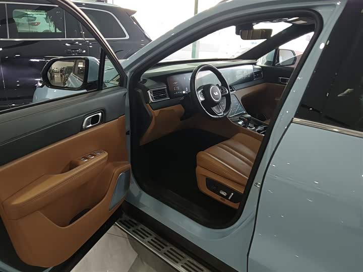 Фото 16 - LiXiang One