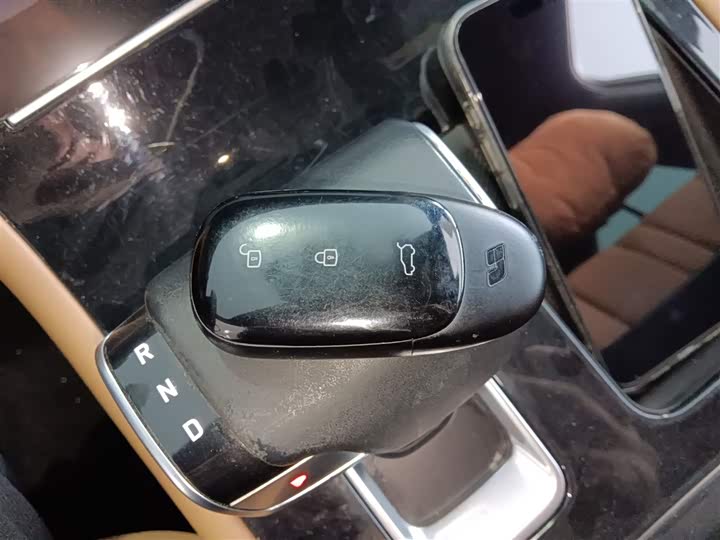 Фото 9 - LiXiang One