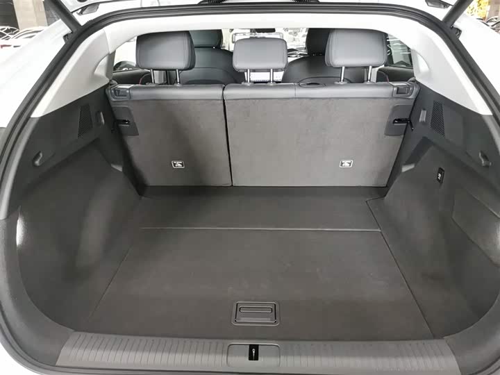 Фото 19 - XPeng G6