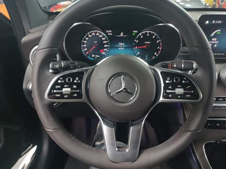 Фото 11 - Mercedes-Benz GLC-Class