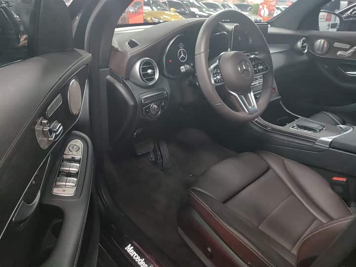 Фото 15 - Mercedes-Benz GLC-Class