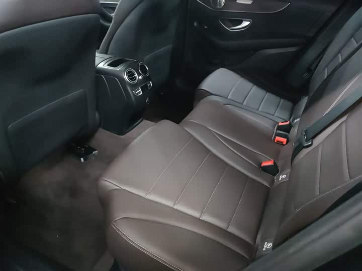 Фото 17 - Mercedes-Benz GLC-Class