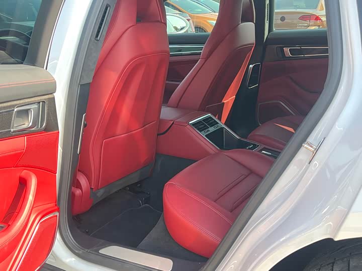 Фото 4 - Porsche Panamera