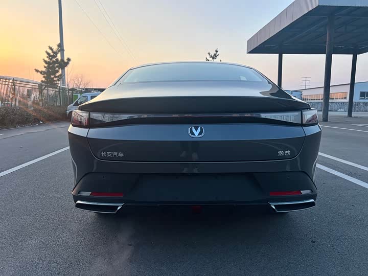 Фото 5 - Changan Eado EV