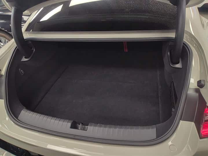 Фото 4 - Xiaomi SU7