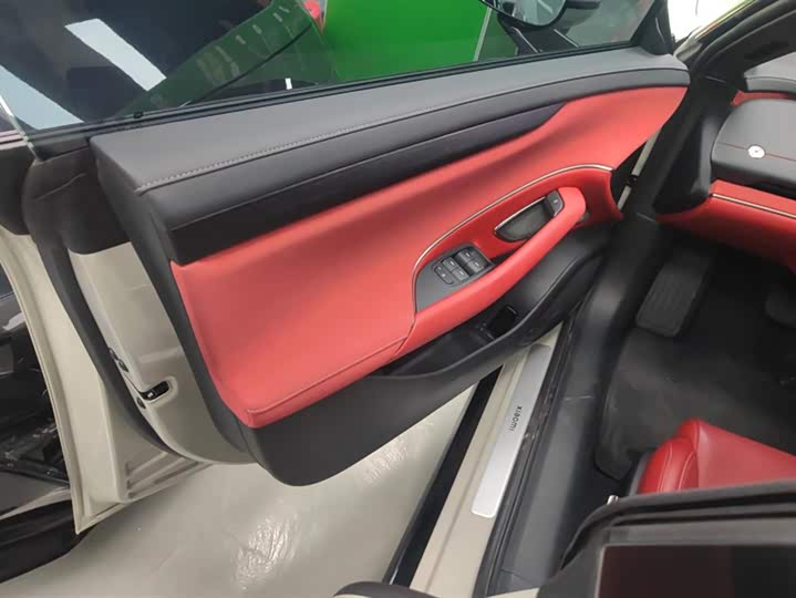 Фото 7 - Xiaomi SU7