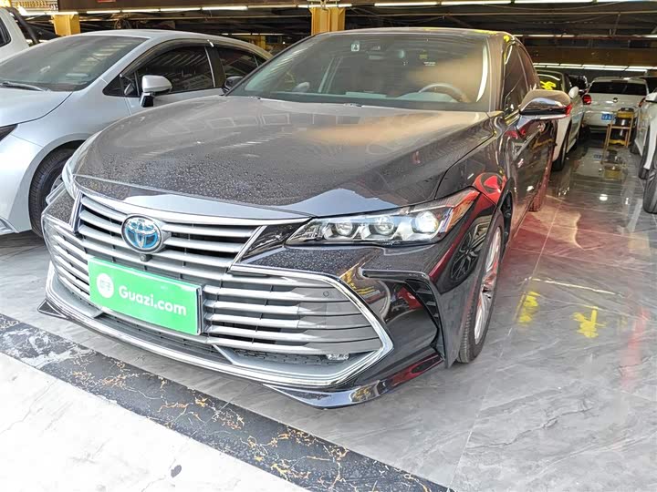 Фото 1 - Toyota Avalon