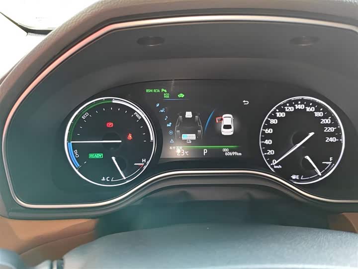 Фото 12 - Toyota Avalon