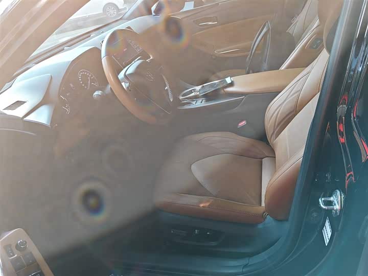 Фото 15 - Toyota Avalon