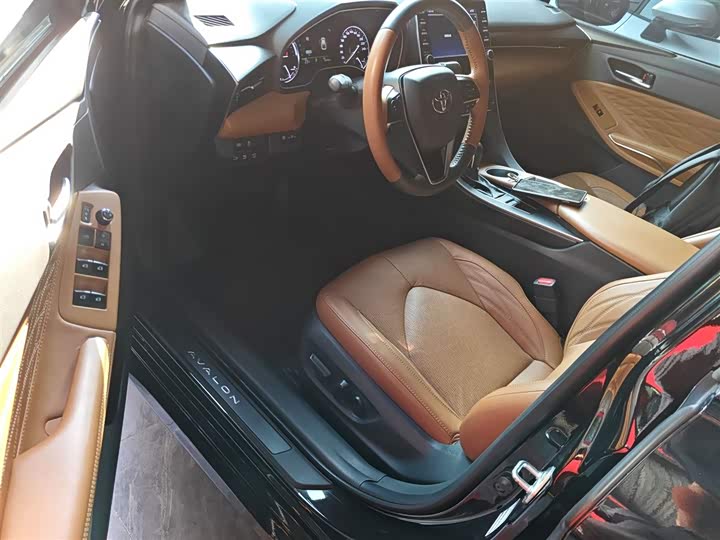 Фото 16 - Toyota Avalon