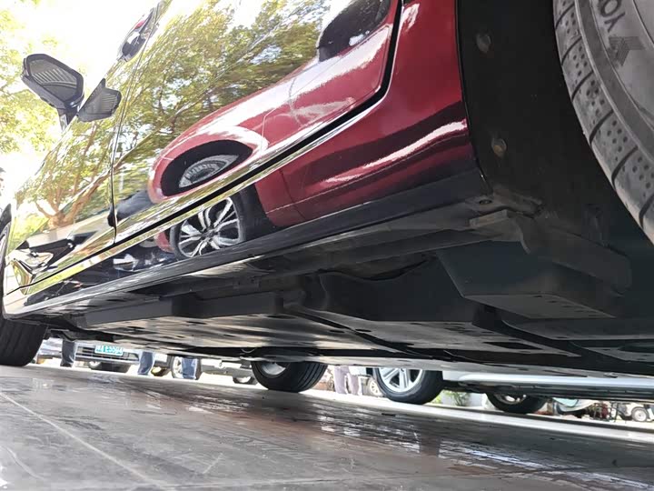 Фото 22 - Toyota Avalon