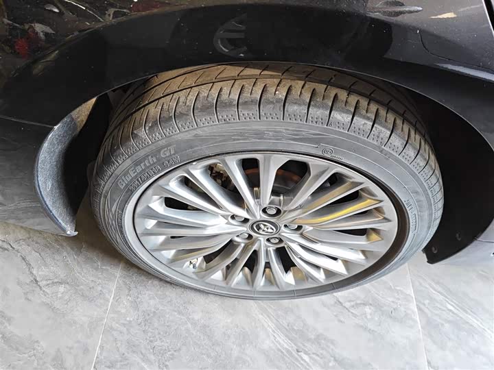 Фото 26 - Toyota Avalon