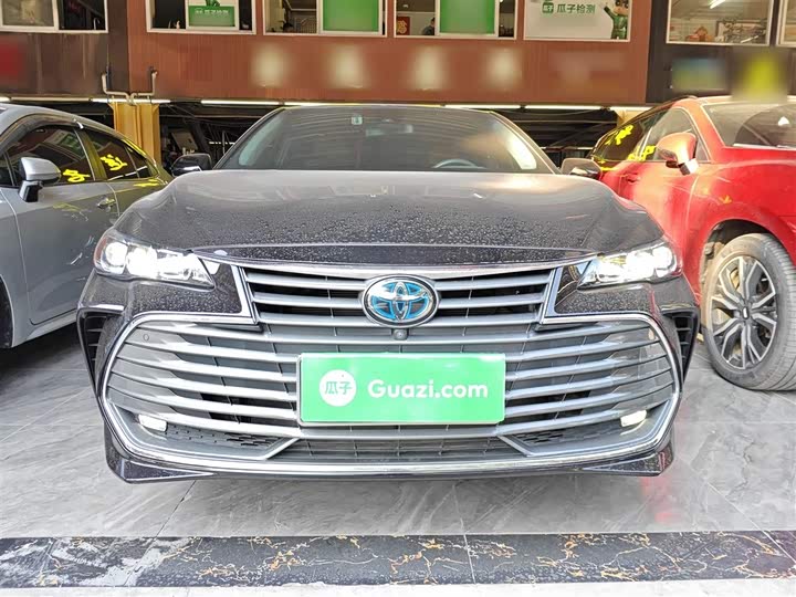 Фото 3 - Toyota Avalon