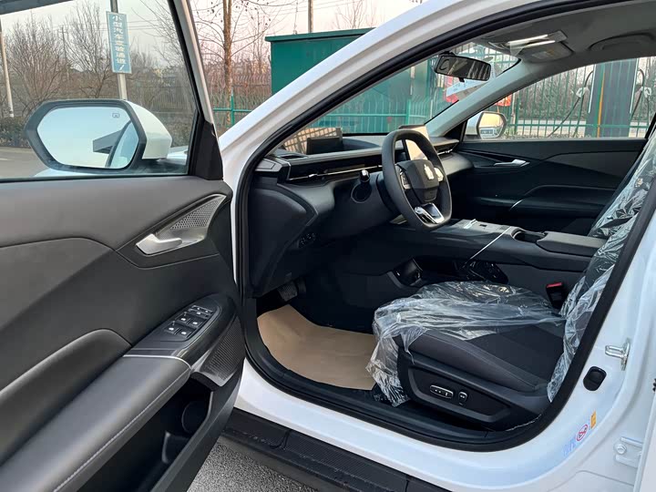 Фото 6 - Changan Eado EV