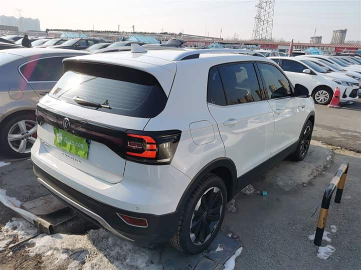 Фото 7 - Volkswagen Tacqua