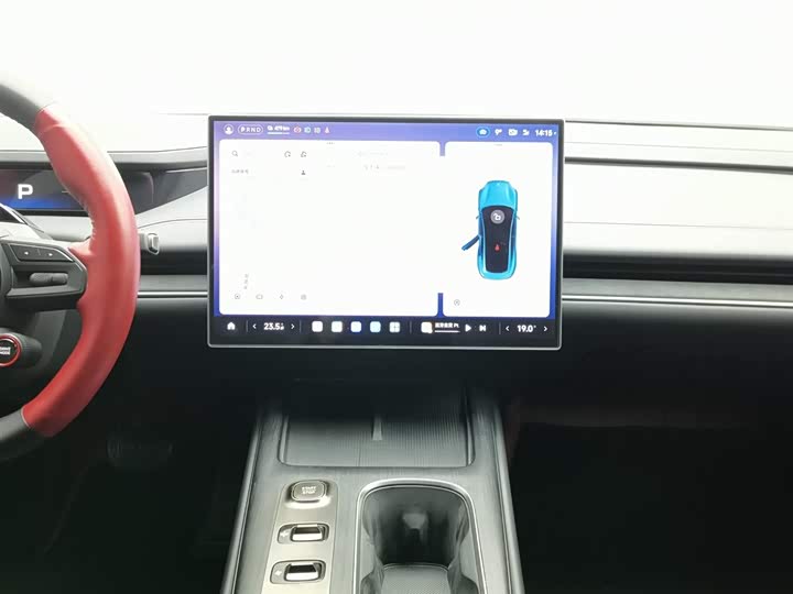 Фото 12 - Xiaomi SU7