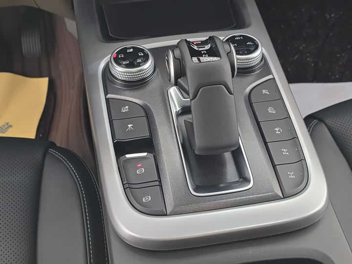 Фото 11 - Tank 300