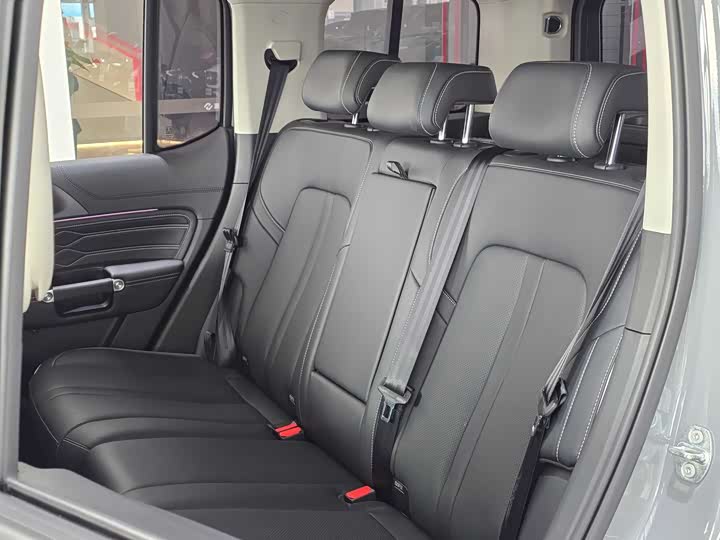 Фото 13 - Tank 300