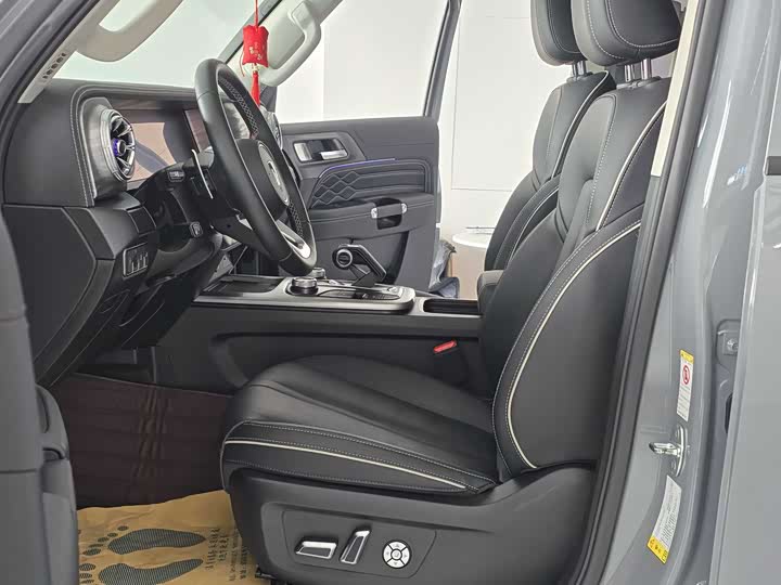 Фото 16 - Tank 300