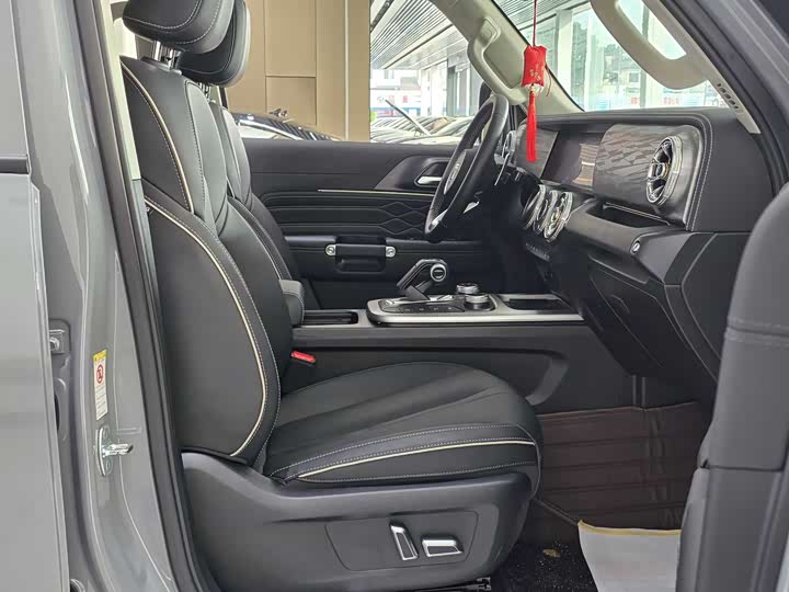 Фото 18 - Tank 300