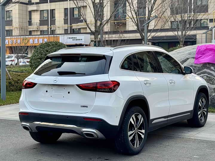 Фото 19 - Mercedes-Benz GLA-Class