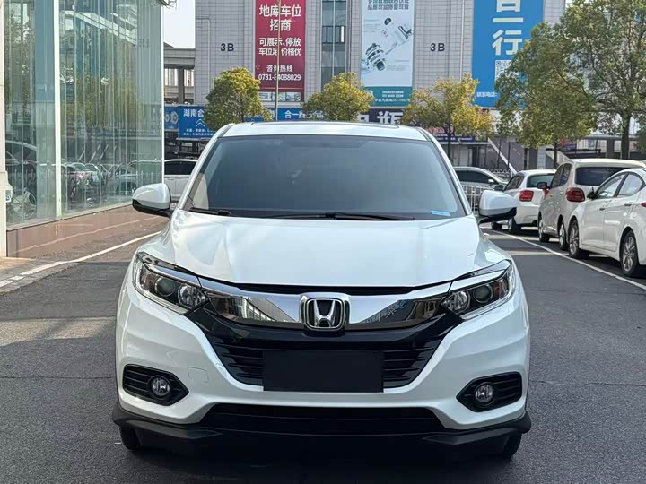 Фото 3 - Honda Vezel