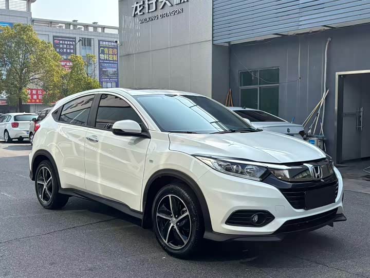 Фото 4 - Honda Vezel