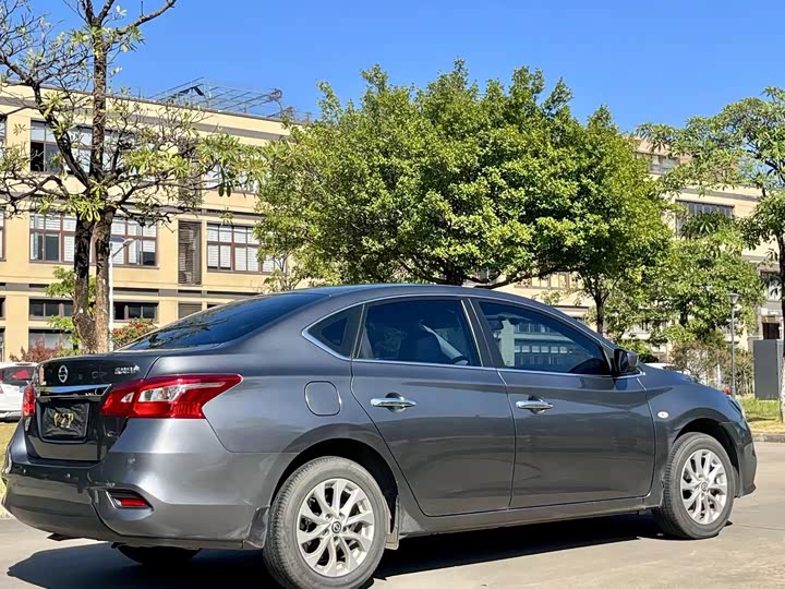 Фото 9 - Nissan Sylphy