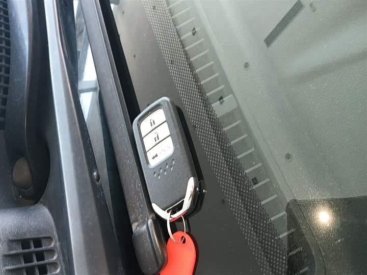 Фото 9 - Honda Breeze