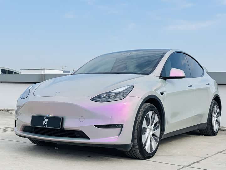 Фото 1 - Tesla Model Y