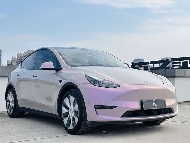 Фото 3 - Tesla Model Y