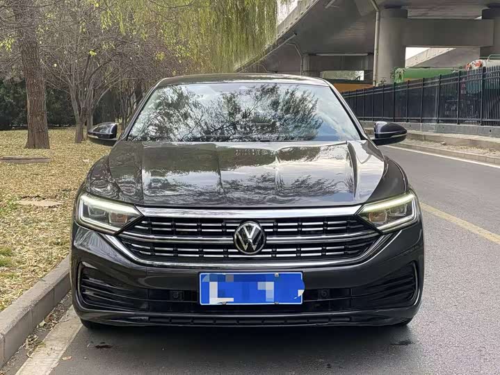 Фото 2 - Volkswagen Sagitar L