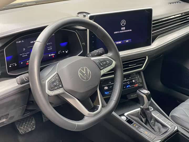 Фото 5 - Volkswagen Sagitar L