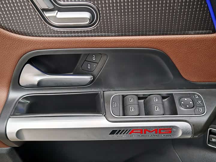 Фото 17 - Mercedes-Benz GLB-Class