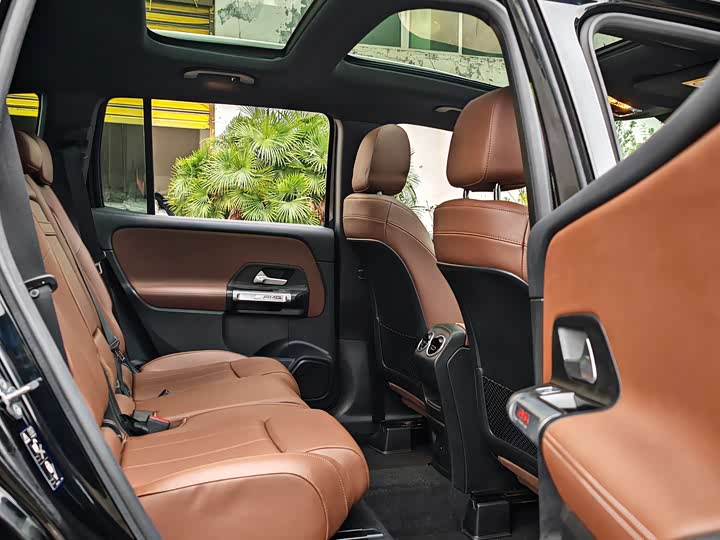 Фото 6 - Mercedes-Benz GLB-Class