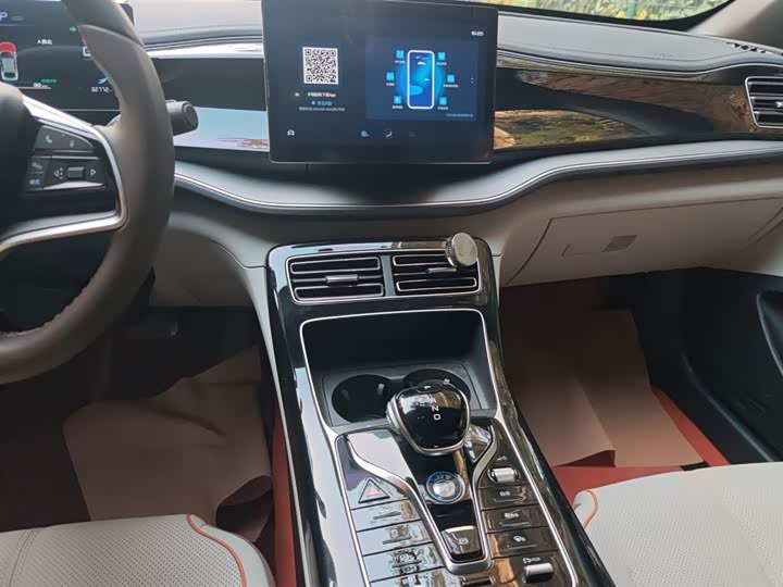 Фото 13 - BYD Qin Plus