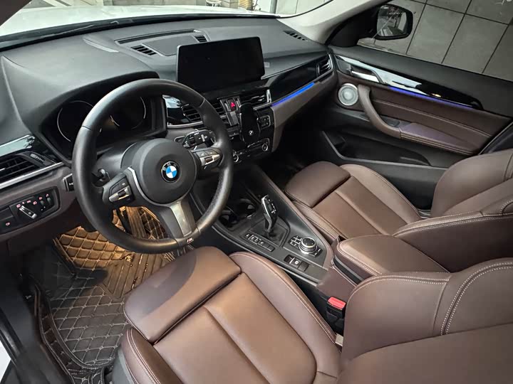 Фото 13 - BMW X1