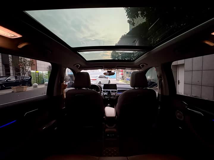 Фото 17 - BMW X1