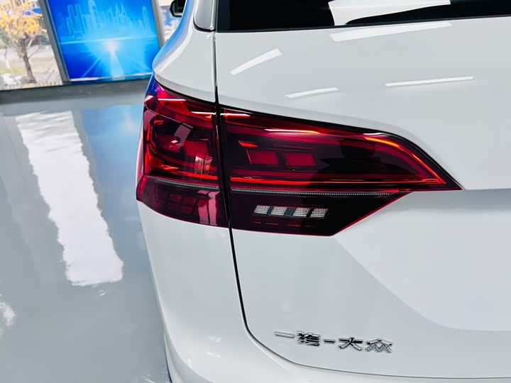 Фото 10 - Volkswagen Tayron