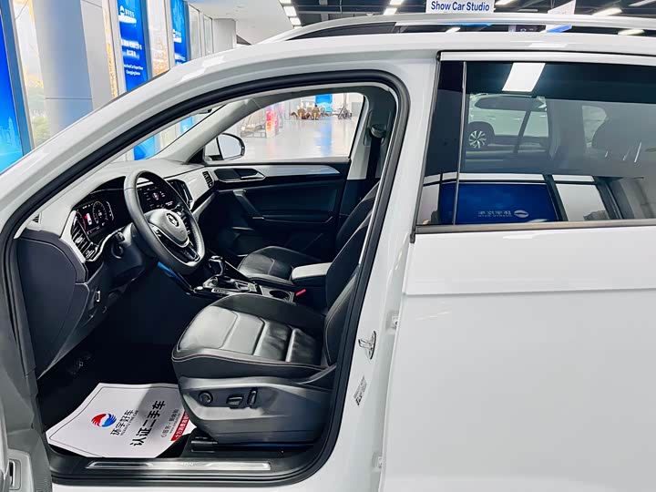 Фото 20 - Volkswagen Tayron