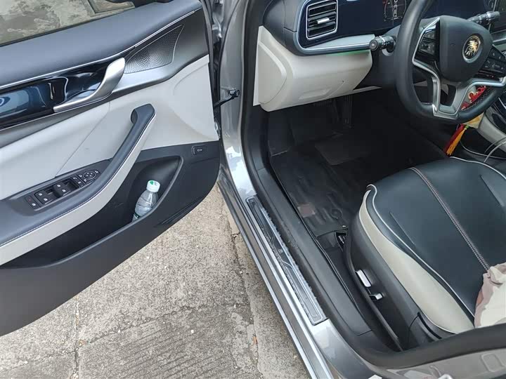 Фото 14 - BYD Qin Plus