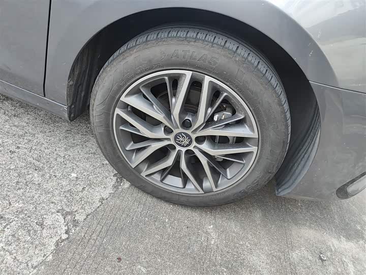 Фото 31 - BYD Qin Plus