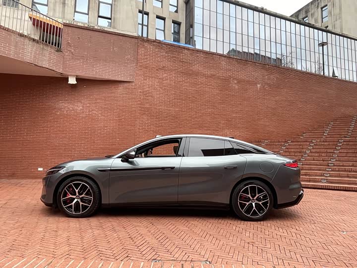 Фото 6 - BYD Han L