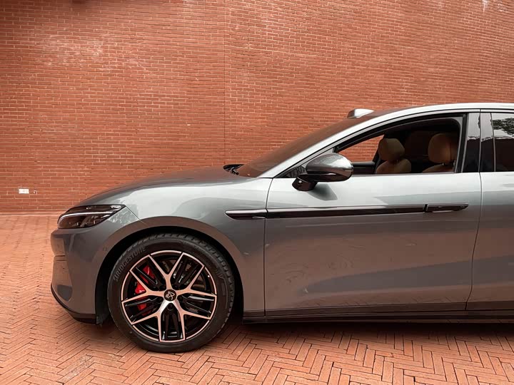 Фото 8 - BYD Han L