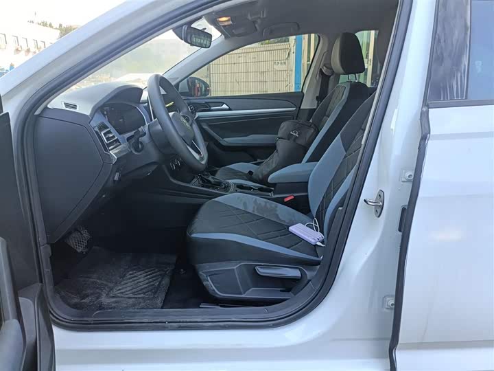 Фото 15 - Volkswagen Lavida