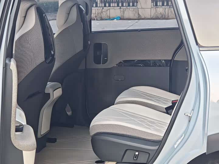 Фото 5 - BAIC Arcfox Kaola