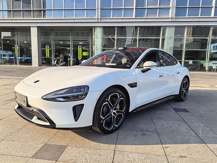 Фото 1 - Xiaomi SU7