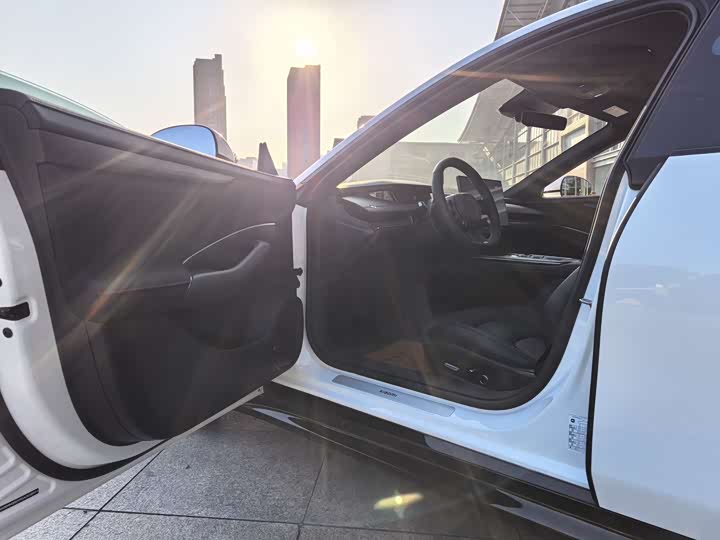 Фото 9 - Xiaomi SU7