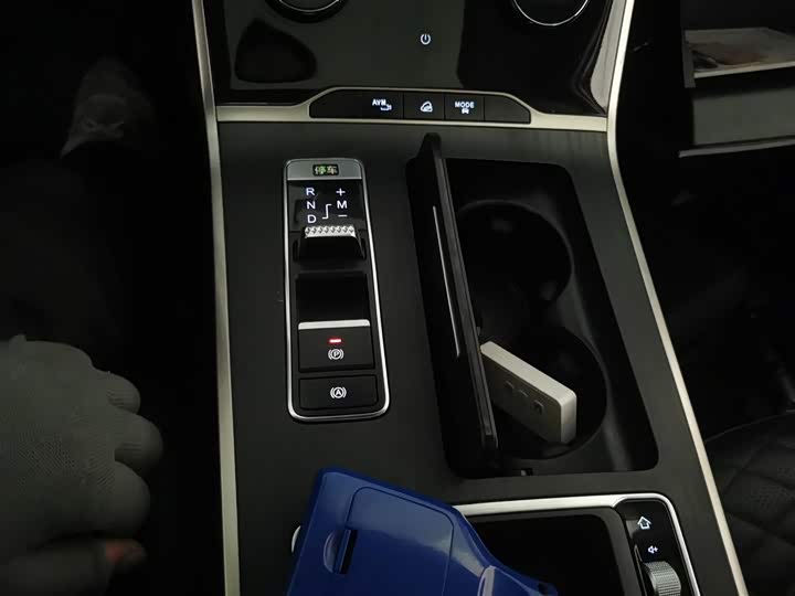 Фото 14 - Exeed TX